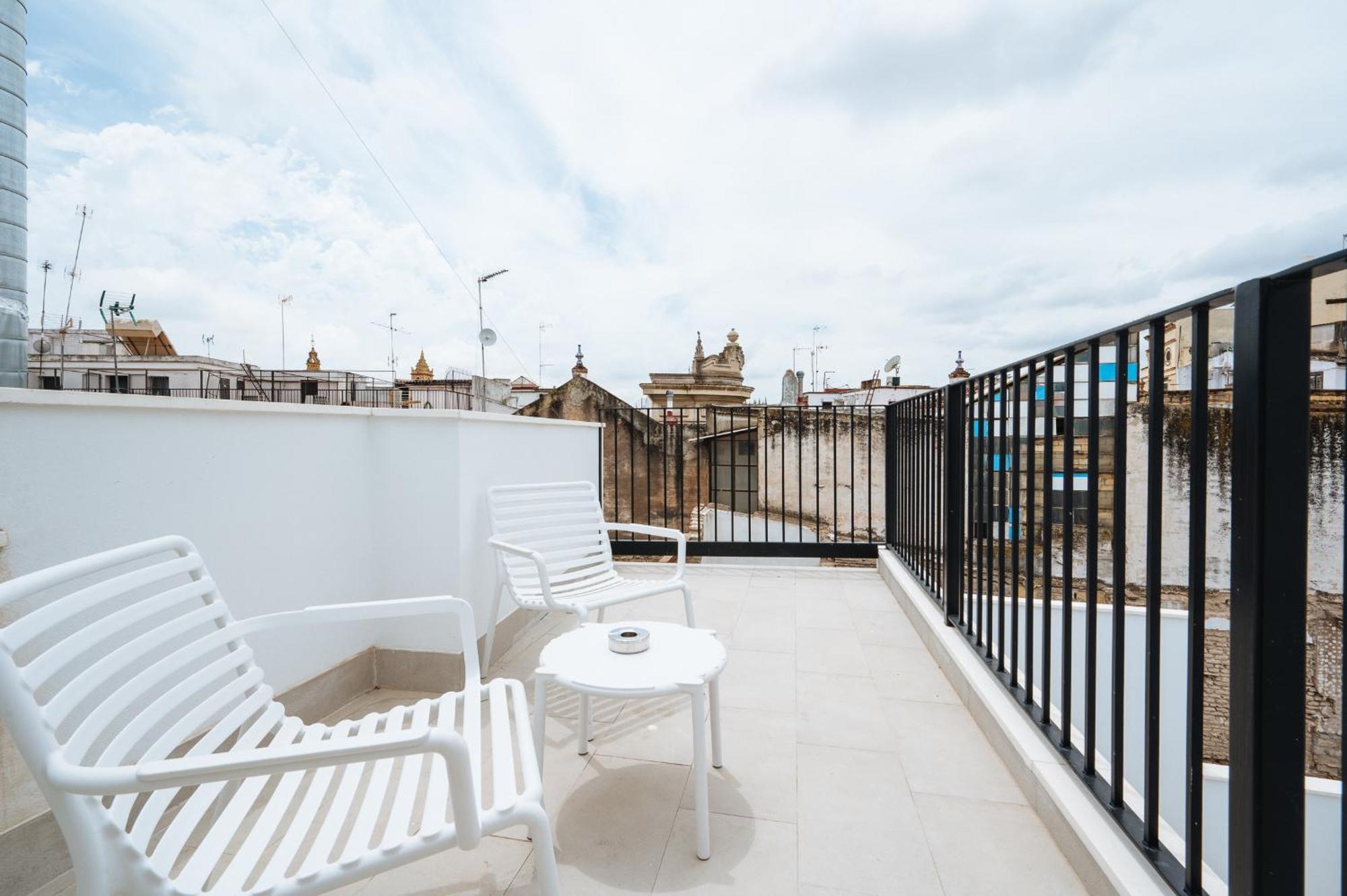 Ninesuites Cathedral Sevilla Exterior foto